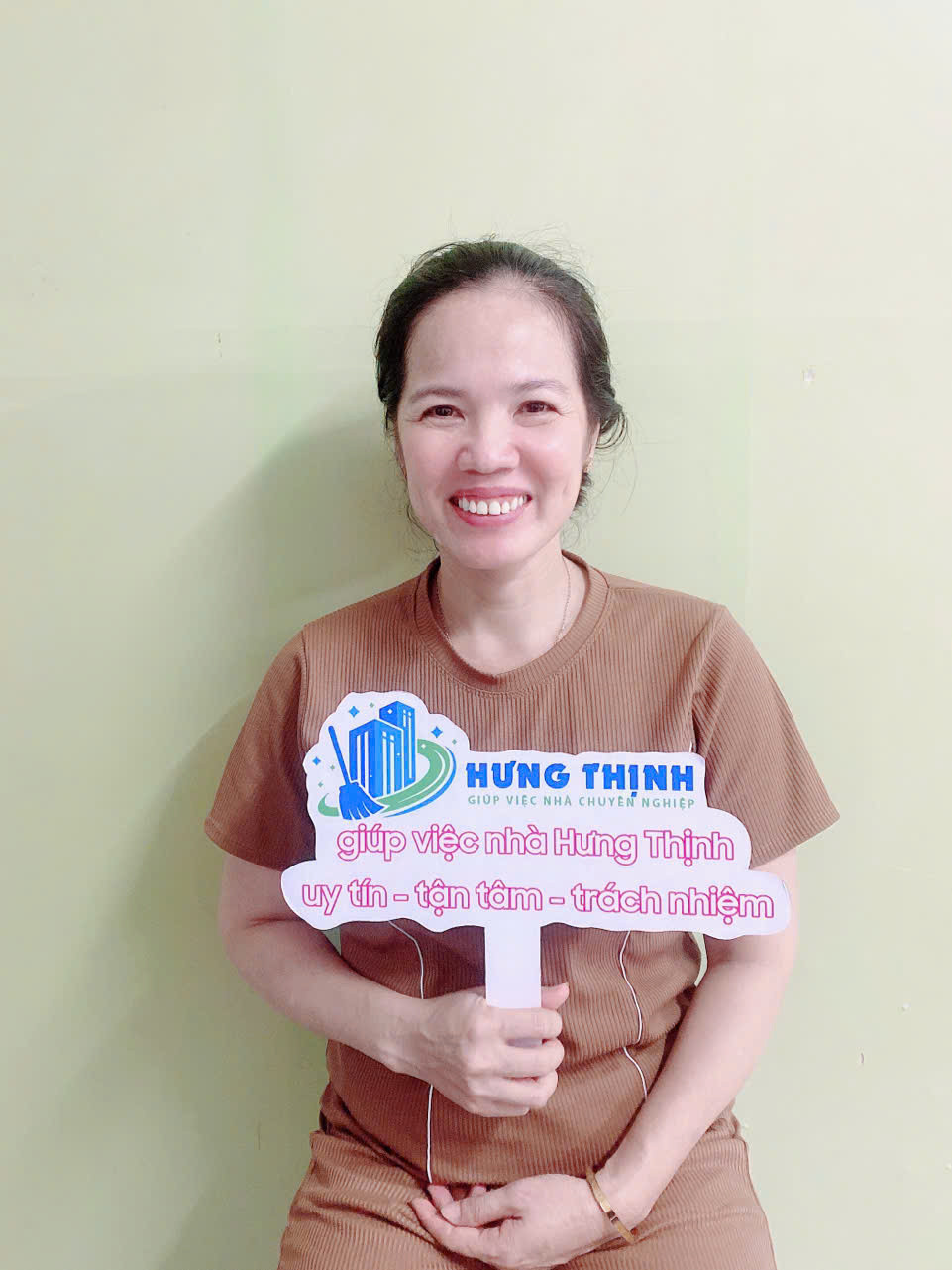 Phan Thị Kiều  - 1981- Bạc Liêu - chuyên giúp việc nhà, chăm bé 6 năm duy nhất 1 nhà