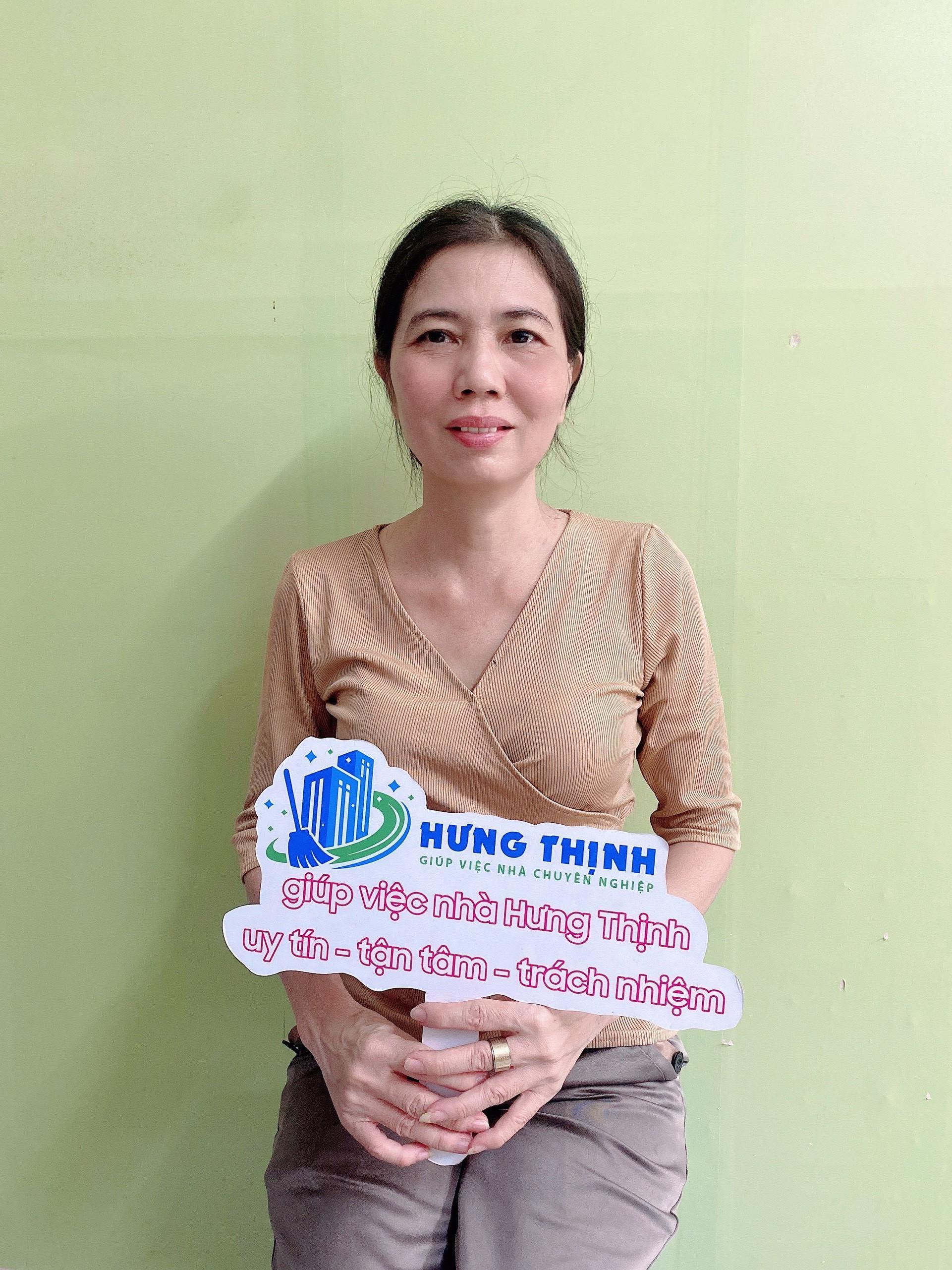 Chị Dung chuyên giúp việc ngày tết chăm em LÀM XUYÊN TẾT