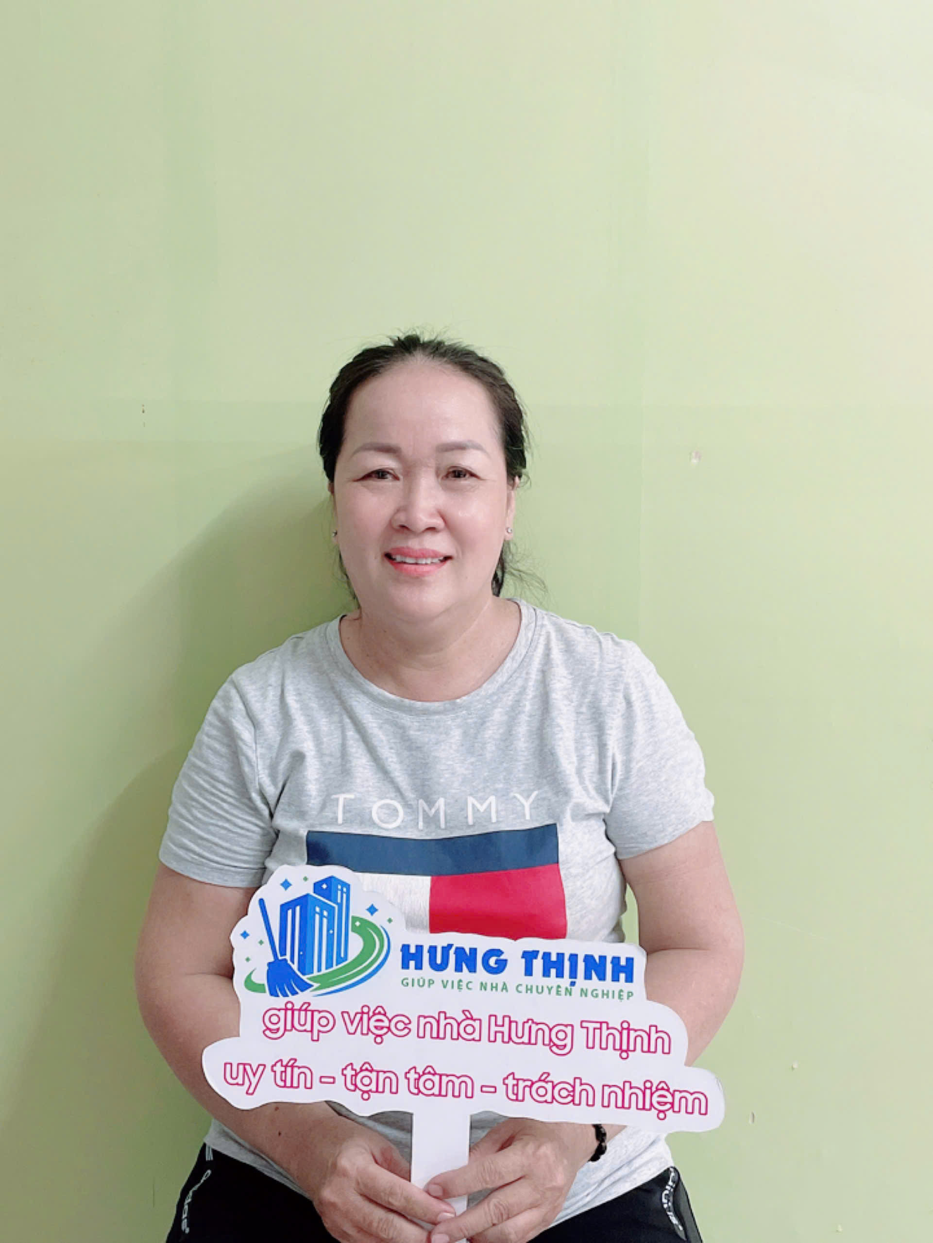 Chị Chao chuyên chăm ông bà và giúp việc nhà và chăm bé từ 5 tháng