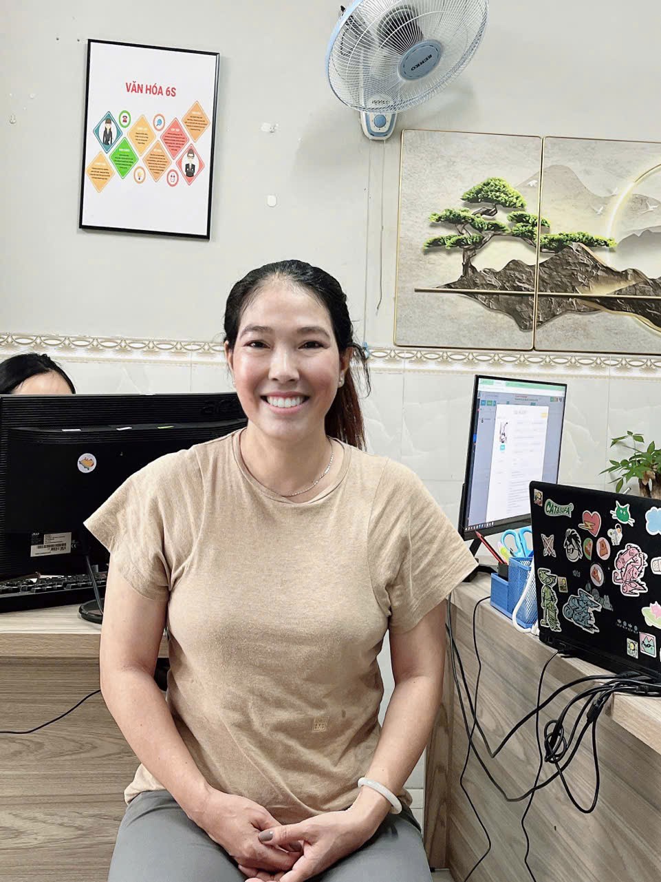 Trần Thị Út tìm việc