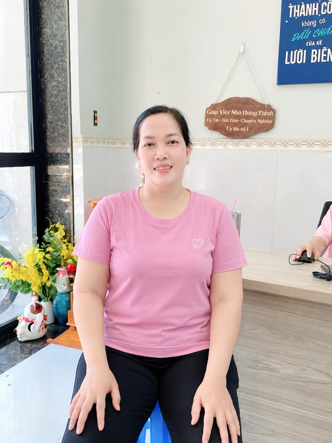 Chị Phạm Thị Tuyến, sinh năm 1989, quê Vĩnh Long, chăm ông bà giỏi - nấu ăn ngon