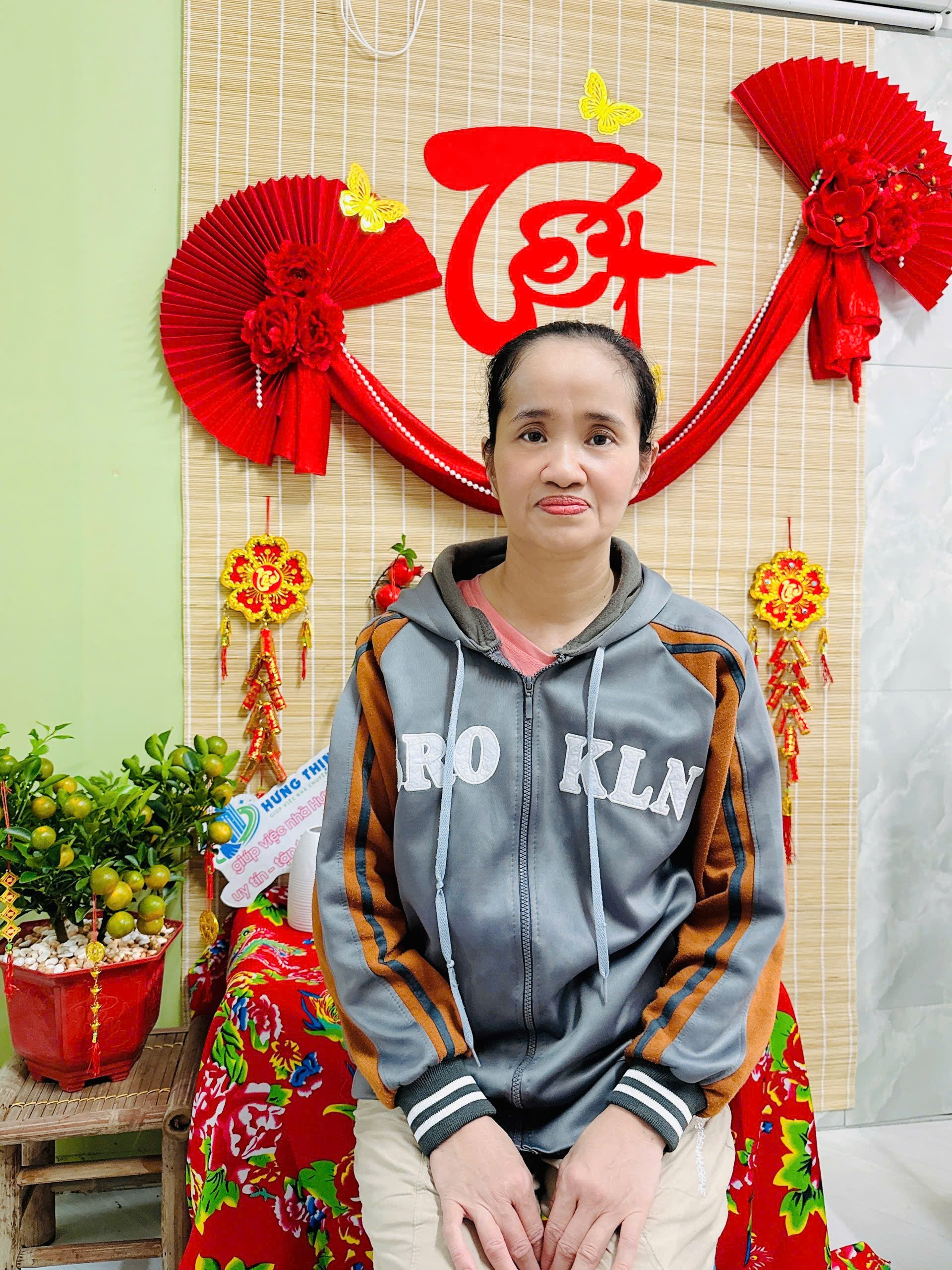 Nguyễn Thị Hoa tìm việc