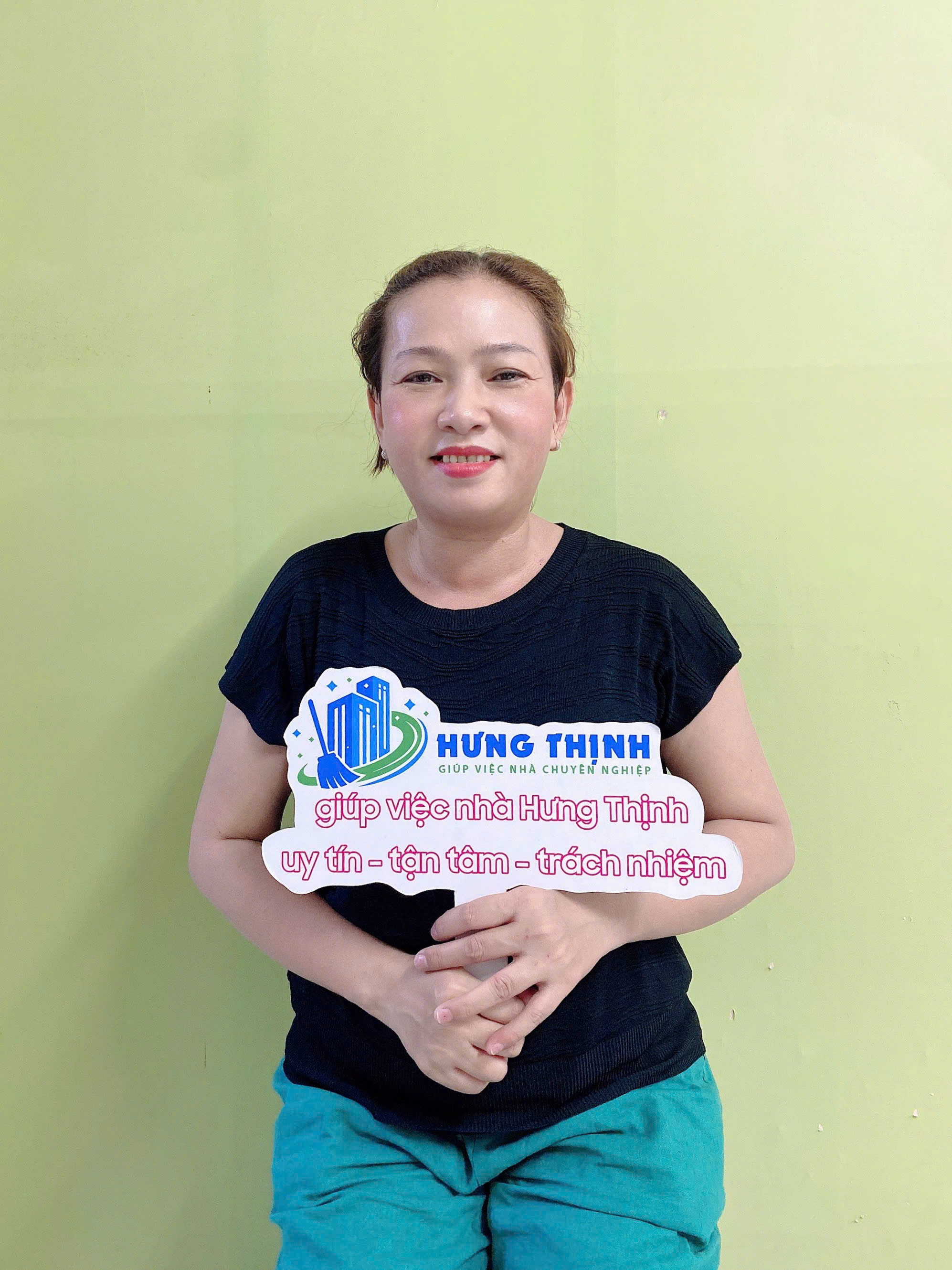 Chị Bích Thủy xin việc làm chăm em giúp việc nhà làm tết được