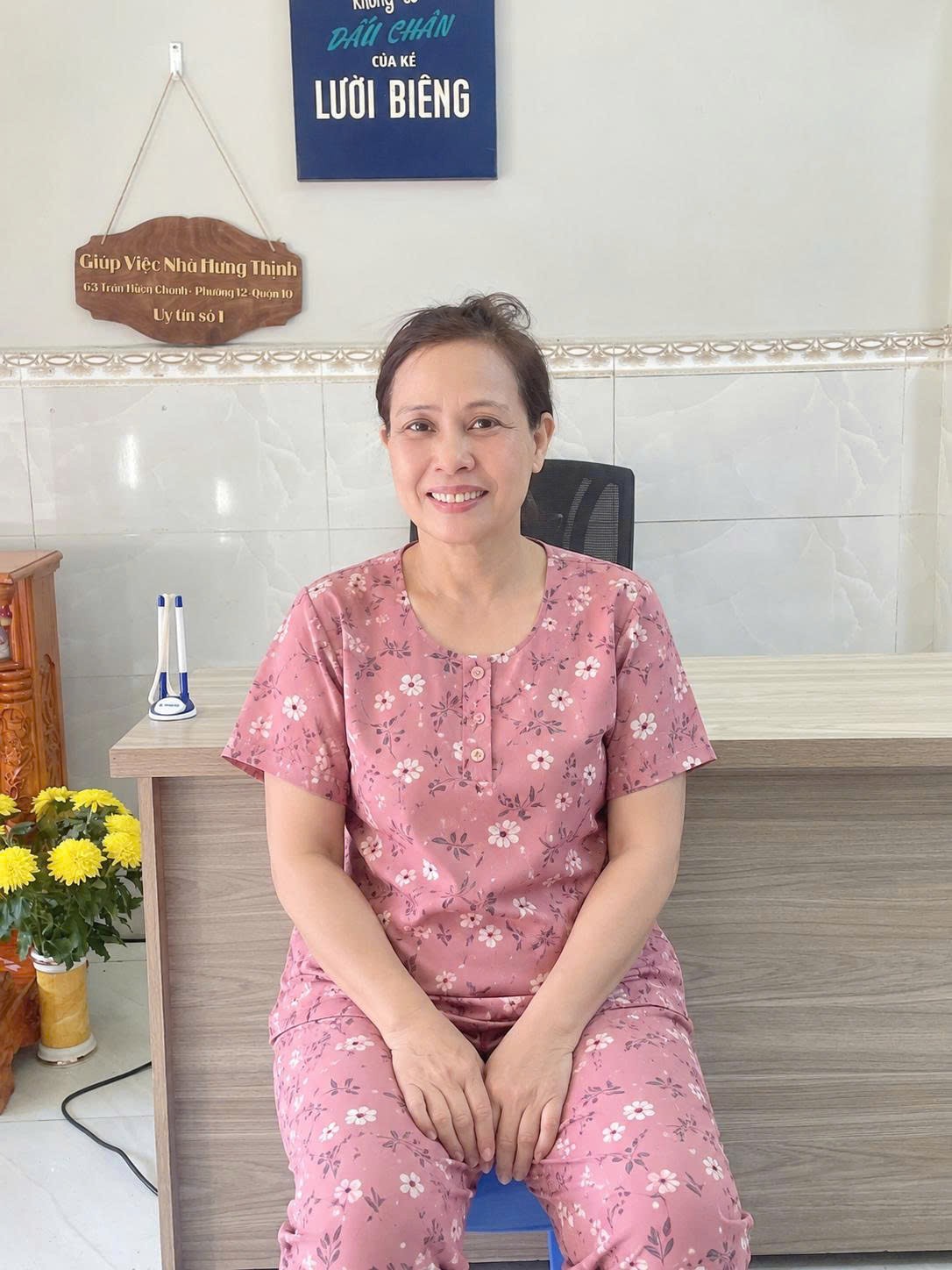 Chị Nguyễn Thị Nga, sinh năm 1973, quê Quảng Nam, chăm người già giỏi - tận tâm