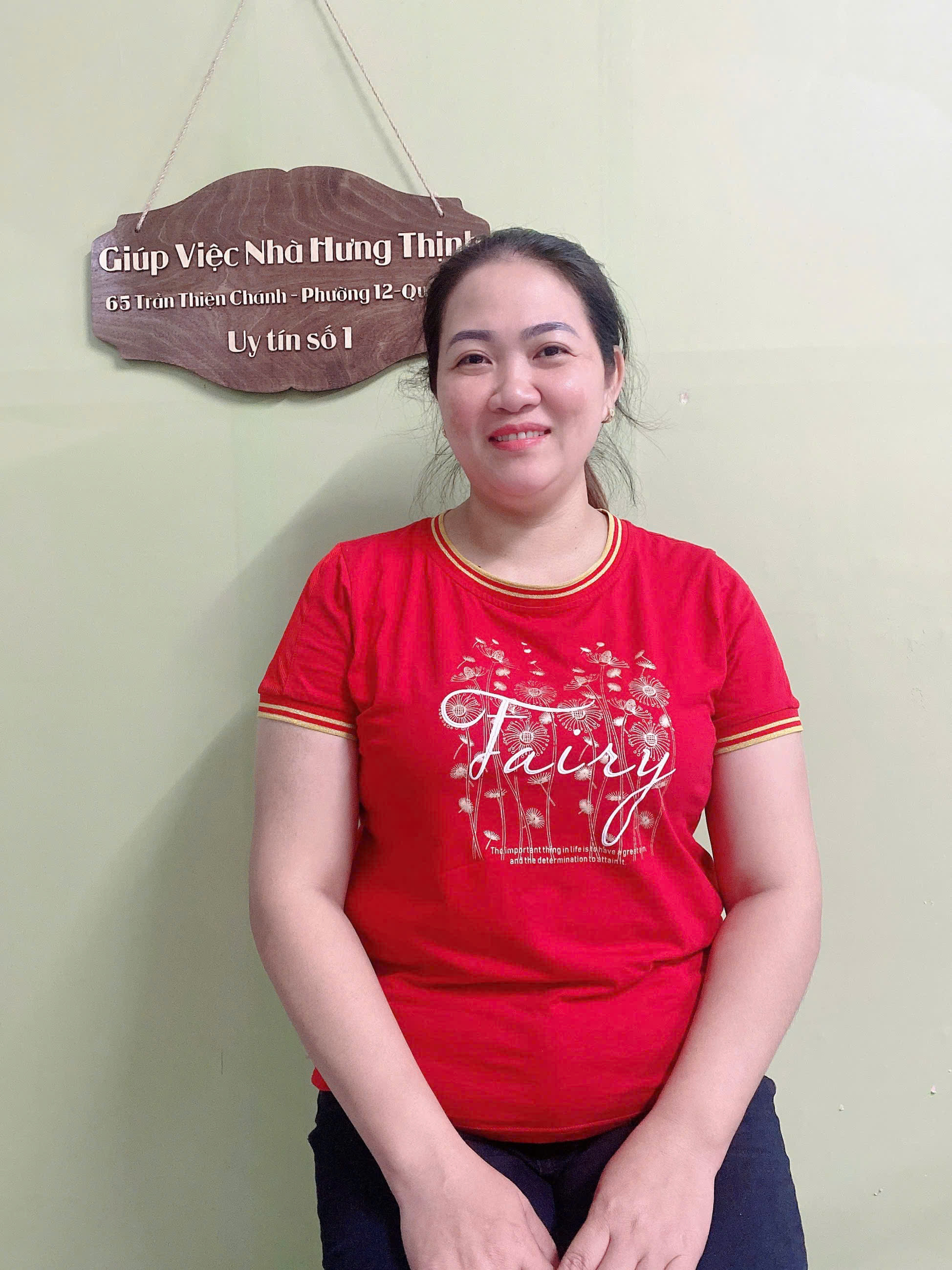 Chi Ngô Thị Hồng Tuyết_1985_chuyên giúp việc nhà_chăm bé  Làm lâu dài