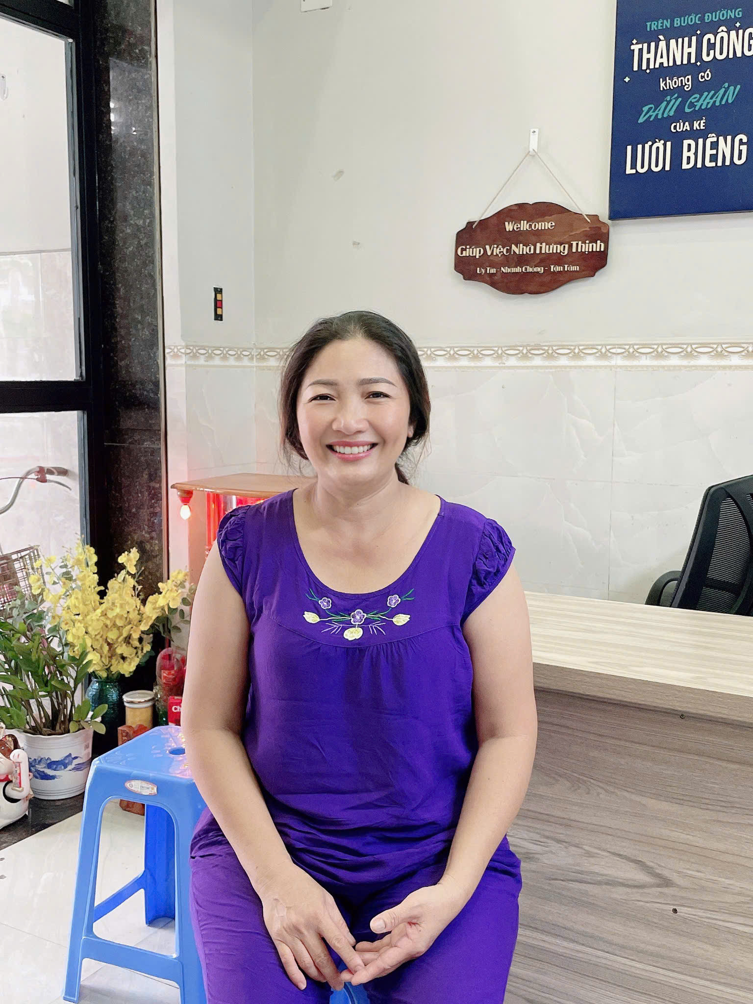 Chị Hằng chuyên chăm bé,giúp việc nhà làm lâu dài liên hệ cô nhận việc ngay