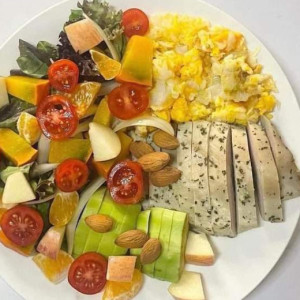 Cần Một Chị Về Làm Nội Trợ ( Đi Làm Bao Ăn Ở Lại Ạ )