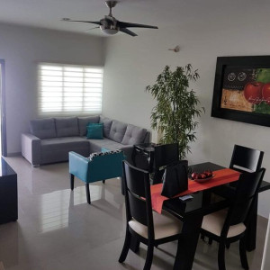 NHÀ CÓ 2 MẸ CON EM CẦN TÌM GẤP 1 CHỊ GIÚP VIỆC NHÀ LÀM VIỆC TẠI CHUNG CƯ BA SON , QUẬN 1 