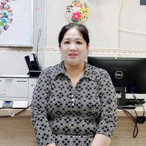 Chị Nhiên đang tìm việc bao ăn ở lại ạ