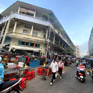 Cần thuê gấp 1 cô giúp việc tại quận 5 ngay chợ Phùng Hưng.