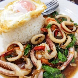 Gia Đình Em Cần 1 Cô Chuyên Chăm Bé Giỏi Ạ