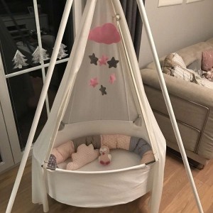 Nhà Em Chỉ Có 2 Vợ Chồng Cần Một Cô Bảo Mẫu Về Chăm Bé 6 Tháng Ở Chung Cư Ngô Quyền Q5