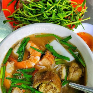 Nhà 1 trệt 1 lầu ở Quận 5 cần tìm chị giúp việc nhà, nấu ăn đơn giản, dọn dẹp nhà cửa.