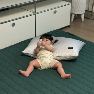 Bé nhà em 15 tháng tuổi chỉ làm những việc liên quan đến bé , KHÔNG CẦN LÀM VIỆC NHÀ