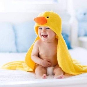 Vợ chồng em tìm chị chăm bé chung cư Khang Gia quận Tân Phú lương 11tr bao ăn ở.