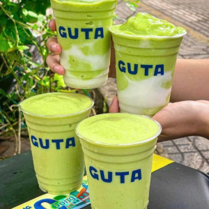 Cô nào cần việc chuyên chăm bé thì alo cho em nha