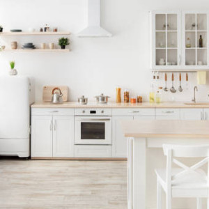 Em Cần Rất Gấp Chị Nào Có Thể Đi Làm Ngay Qua Phụ Em Dọn Dẹp Nhà Cửa.