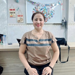 Chị Tuyến đang tìm việc bao ăn ở lại ạ