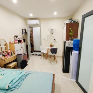 Ở GẦN CHỢ PHẠM VĂN HAI QUẬN TÂN BÌNH .EM ĐANG CẦN TUYỂN CHỊ GIÚP VIỆC NHÀ !!