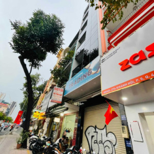 Em Tìm Cô Giúp Việc Cho Ba Mẹ E Ở Quận 4, Do Con Cái Lớn Đi Làm Suốt K Có Thời Gian Ở Nhà Cần Cô Về Nấu Ăn Và Tự Lau Dọn Nhà Cửa