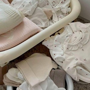 Vợ Chồng E Cần Tìm 1 Chị Chăm Bé Gần 1 Tuổi Bao Ăn Ở Lại Ở Chung Cư Xi Grand Quận 10 Lương 13 Triệu