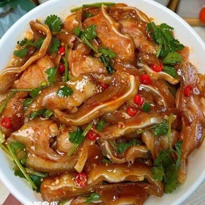 Cô nào cần việc thì alo e nha