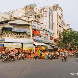 Trên đường hải thượng lãn ông quận 5 em cần tìm  1 chị giúp việc nhà bao ăn ở lại luôn nha