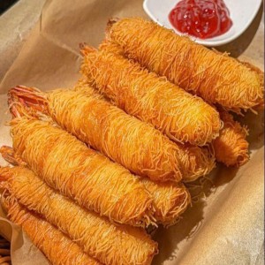 Tuyển gấp 1 cô chuyên chăm bé ss ạ , cần liền ạ