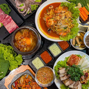 Tìm Gấp 1 Chị Giúp Việc Nhà Nấu Ăn ( Đi Làm Bao Ăn Ở Lại Ạ )