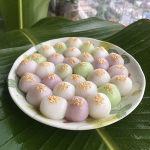 Tuyển gấp 1 cô chăm bé bao ăn ở lại ạ