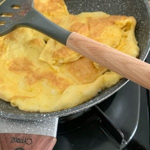 em tha thiết tìm chị nào về làm việc nhà nấu ăn được 1 tí nha !!