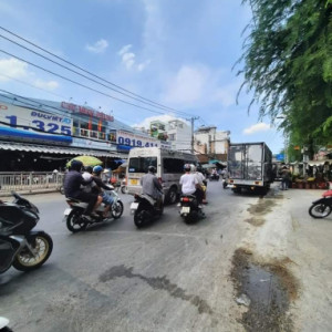 𝑵𝒈𝒂𝒚 𝒄𝒉𝒐̛̣ 𝑪𝒂̂𝒚 𝑮𝒐̃ 𝒆𝒎 đ𝒂𝒏𝒈 𝒄𝒂̂̀𝒏 𝒕𝒖𝒚𝒆̂̉𝒏 𝒄𝒐̂ 𝒈𝒊𝒖́𝒑 𝒗𝒊𝒆̣̂𝒄 𝒍𝒂̀𝒎 𝒂̆𝒏 𝒐̛̉ 𝒍𝒂̣𝒊 𝒍𝒖𝒐̂𝒏 𝒄𝒉𝒐 𝒏𝒉𝒂̀ 𝒆 4 𝒏𝒈𝒖̛𝒐̛̀𝒊 𝒍𝒐̛́𝒏