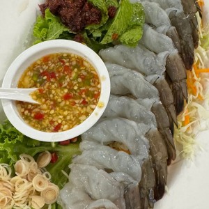 NGAY ĐƯỜNG NGUYỄN TRƯỜNG TỘ QUẬN 4. CẦN GẤP CÔ GIÚP VIỆC ( BAO ĂN Ở )