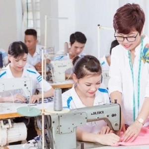 Chính chủ em cần gấp 2 -3 người làm may ạ