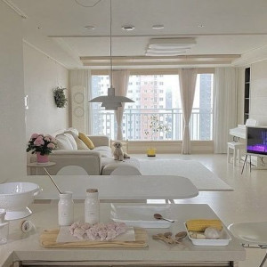 Cần Tìm Cô Đảm Đang Về Phụ Việc Nhà + Nấu Ăn Cho 2 Vợ Chồng ( Ở Lại Được ) Tại Quận 1