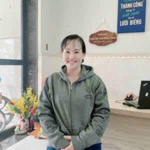Chị Út Đang Cần Tìm Việc Chăm Bé - Hoặc Giúp Việc Nhà Bao Ăn Ở Lại Ạ