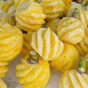 Em đang tuyển gấp 1 cô chăm bé ạ