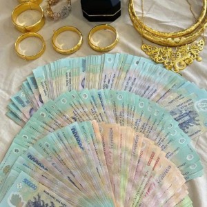 Vẫn chưa có người e tiếp tục tuyển ạ