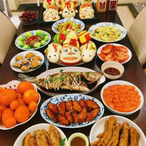 Tuyển gấp 1 cô nấu ăn ngon cho gđ em ạ , cần trẻ dưới 40 tuổi ạ