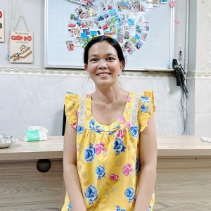 Chị Tuyết làm việc có tâm nhnh nhẹn , chịu khó trong công việc , đang tìm việc bao ăn ở lại ạ