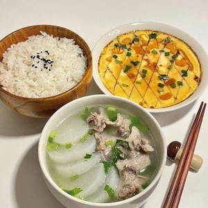 Tuyển gấp 1 cô nấu ăn ngon cho gđ em ạ
