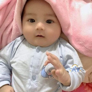 Tìm  Chị Chăm Bé Vừa Tròn 7 Tháng Ở  Chung Cư Quận 11