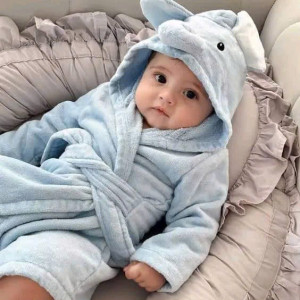 Tuyển  gấp 1 cô chăm bé 1 tuổi đi làm bao ăn ở lại ạ