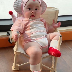 Cần 1 cô sức khoẻ tốt về chăm bé 3 tháng cho 2 vợ chồng ở trên đường Cao Văn Lầu Quận 6