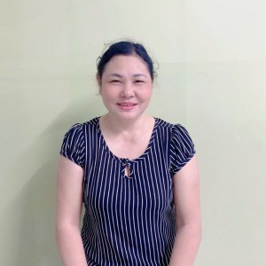 Cô Hàng xóm em hoàn cảnh khó khăn đang cần tìm việc bao ăn ở lại ạ