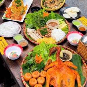 Tuyển Gấp Cô Nấu Ăn Ngon Bao Ăn Ở Tại Q4 – Lương 13 Triệu