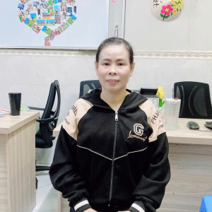 Chị Trinh sạch sẽ gọn gàng đang tìm việc bao ăn ở lại ạ