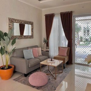 Nhà 1 trệt 1 lầu 57m2 gần nhà thờ Tân Định Q.3 đang cần gấp một chị làm việc nhà lương 14 triệu