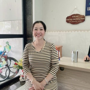 Chị Hồng đang tìm việc chuyên chăm bé - phụ việc nhà đi làm bao ăn ở lai ạ