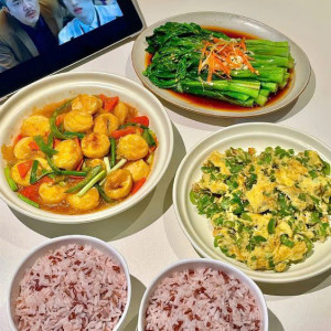 Hôm nay em tìm gấp cô giúp việc làm ở lại  ạ